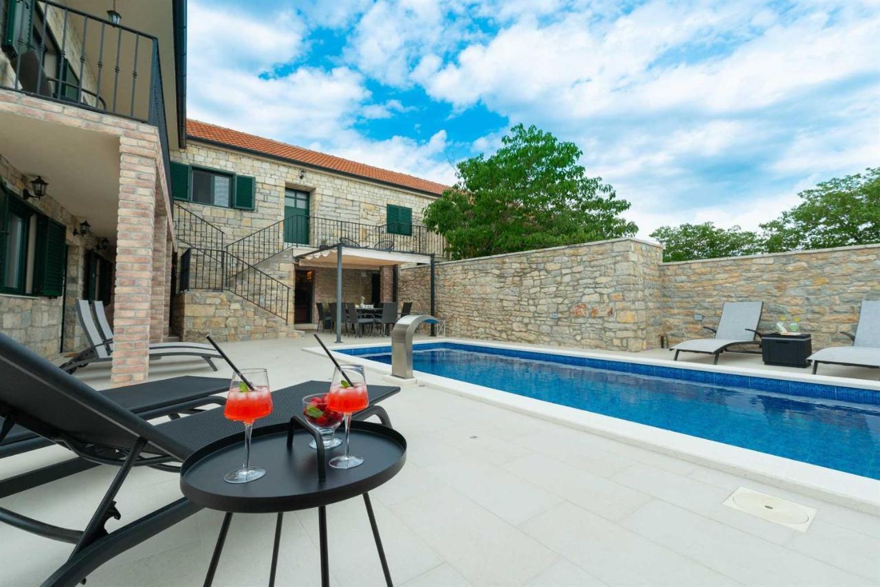Stone Villa Didovi Snovi With Heated Pool Lisane Ostrovicke Bagian luar foto